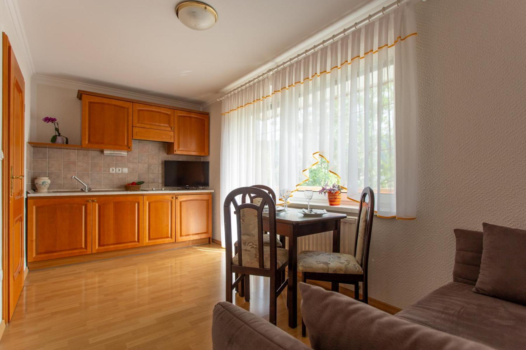 Gostisce Pri Dveh Petelinih Hotel Bled Exterior photo