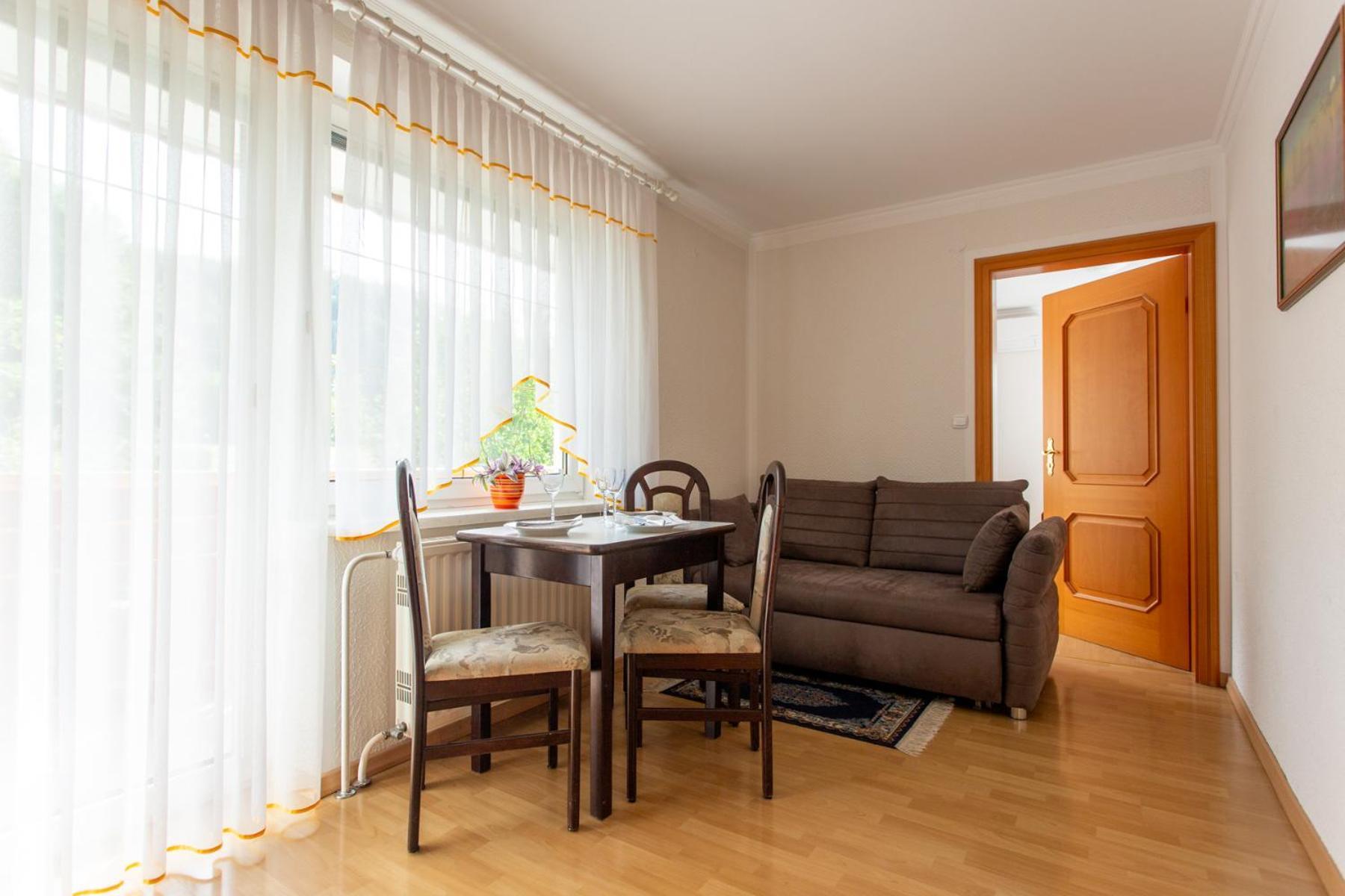 Gostisce Pri Dveh Petelinih Hotel Bled Exterior photo