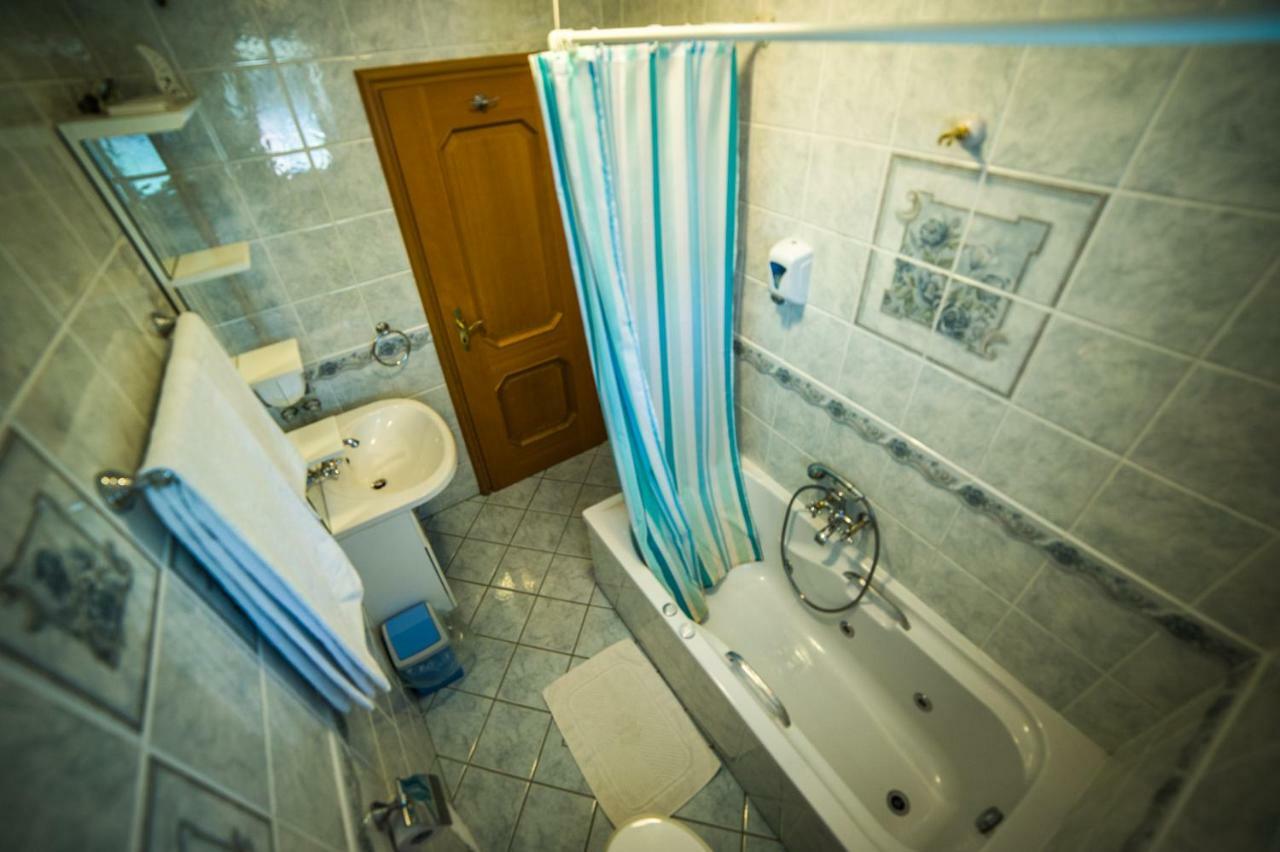 Gostisce Pri Dveh Petelinih Hotel Bled Exterior photo